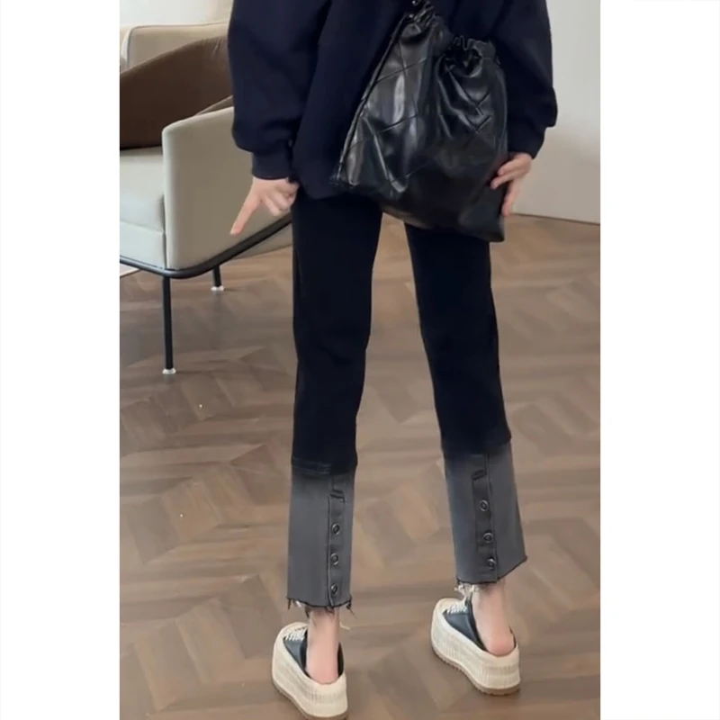 艾塔莉烟管牛仔裤子显瘦女秋季新款胖mm直筒铅笔裤梨形大码九分裤