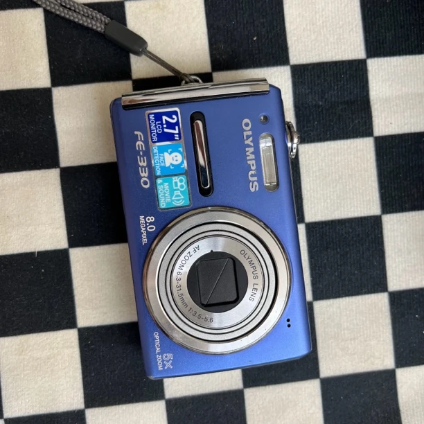 9新 Olympus/奥林巴斯 fe330自备xd卡读卡器（二手售出no退no换）