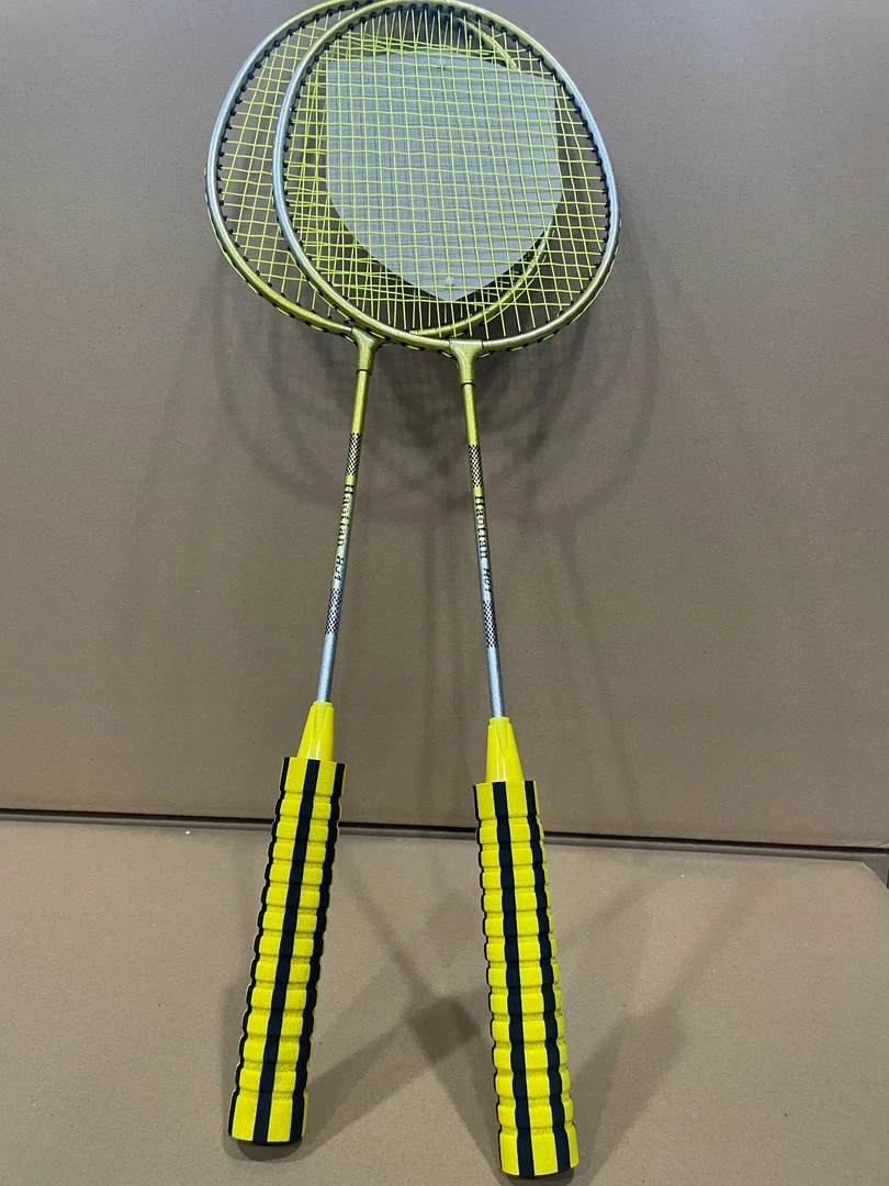 羽毛球拍两只装（不含球，颜色随机）儿童成人球拍