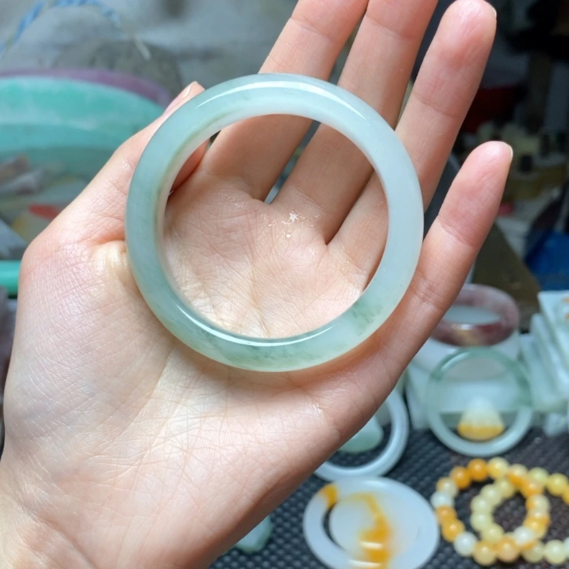 【闪购商品】定制石英质玉定制手镯未镶嵌旦**吉