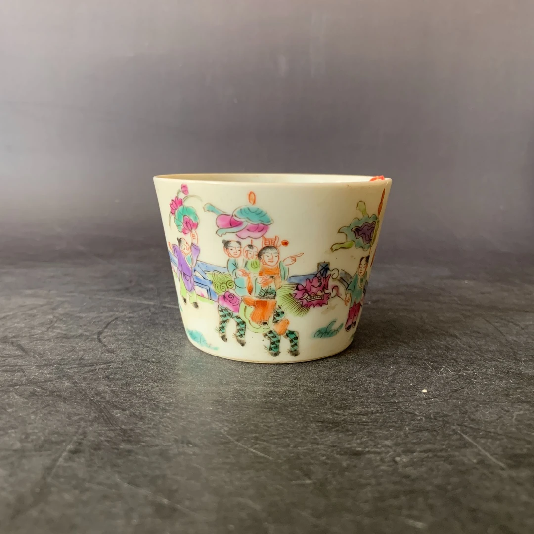 z25983人物陶瓷茶杯