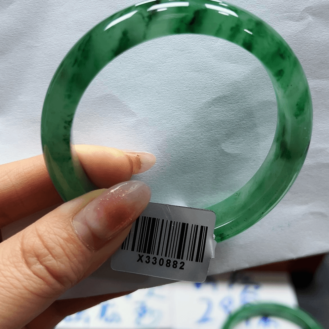 【闪购商品】石英质玉手镯未镶嵌小****喵