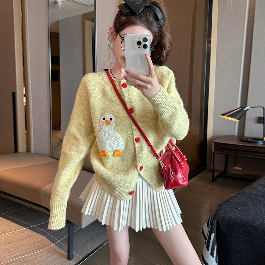 小黄鸭~减龄可爱慵懒风毛衣开衫2024秋冬季新款爆款小个子韩系