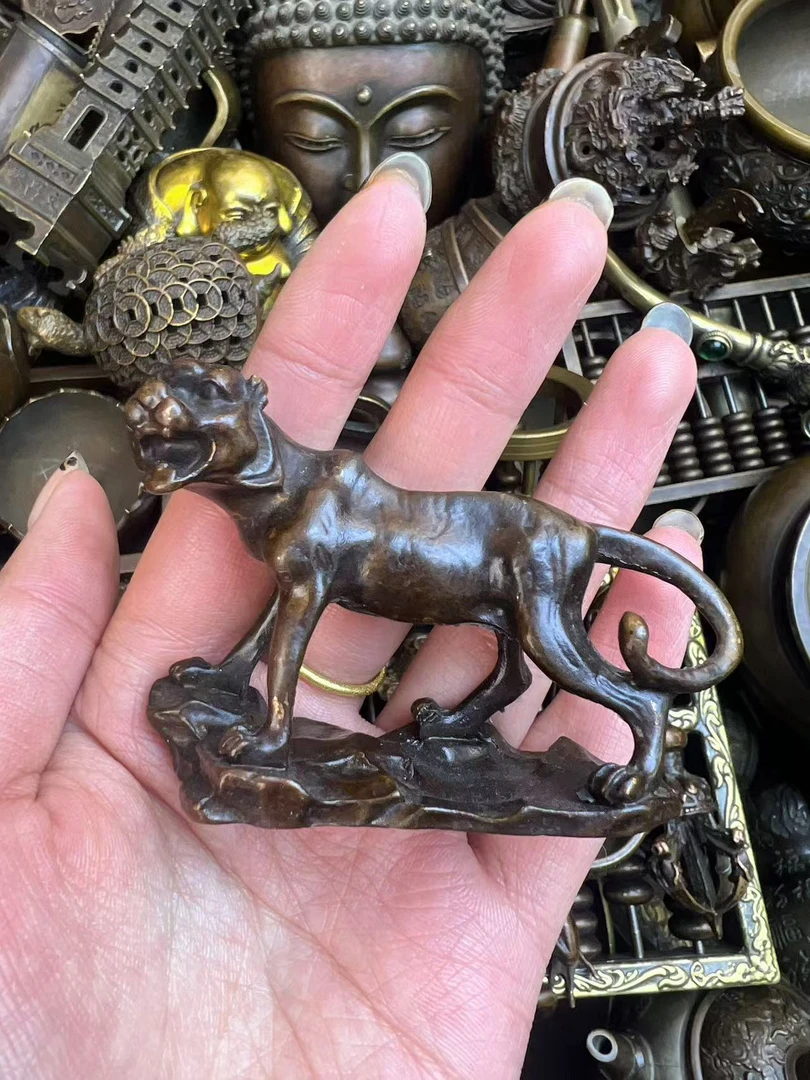 复古铜器生肖虎摆件