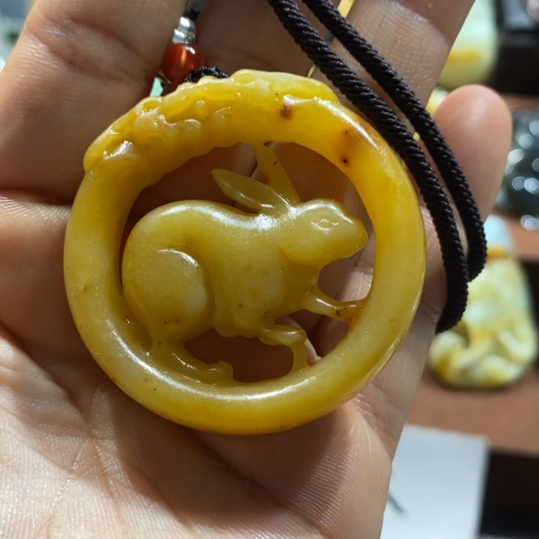 【闪购商品】蛇纹石玉颈饰未镶嵌