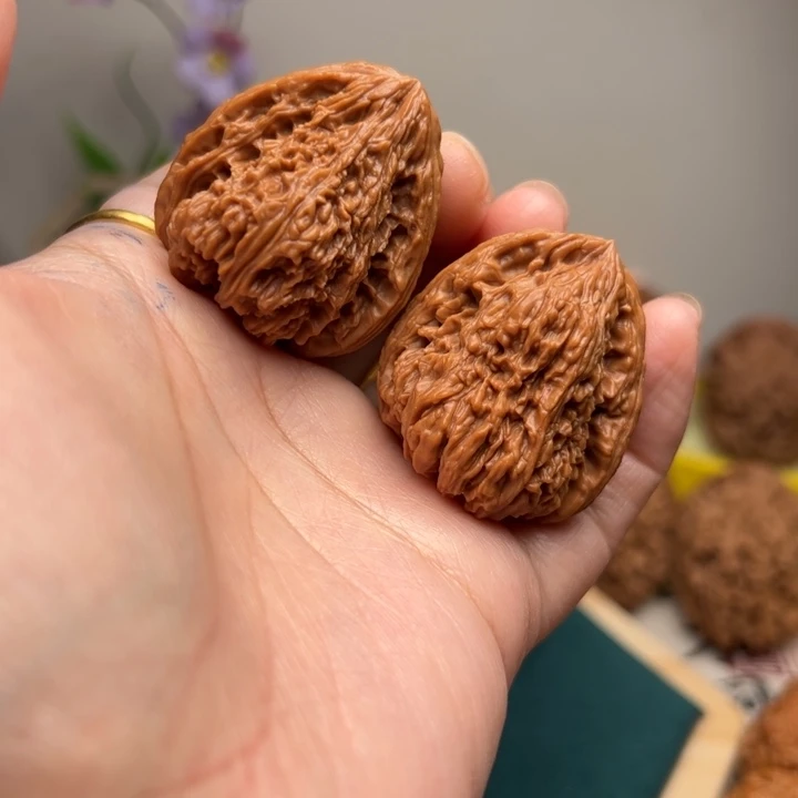 文玩核桃吊坠小南疆