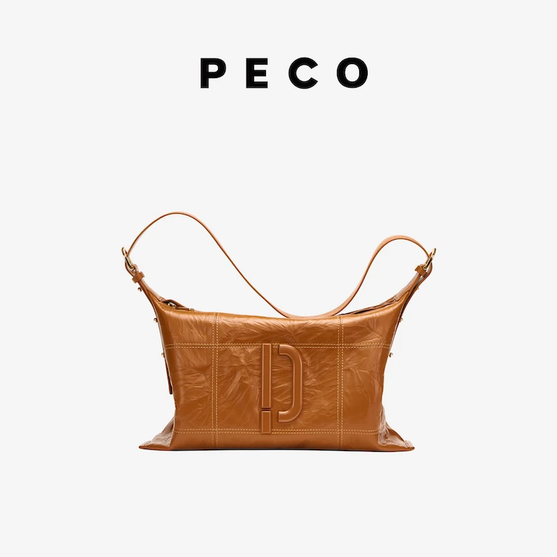 PECO927UNI系列P字大枕头包软牛皮托特斜挎女士百搭休闲