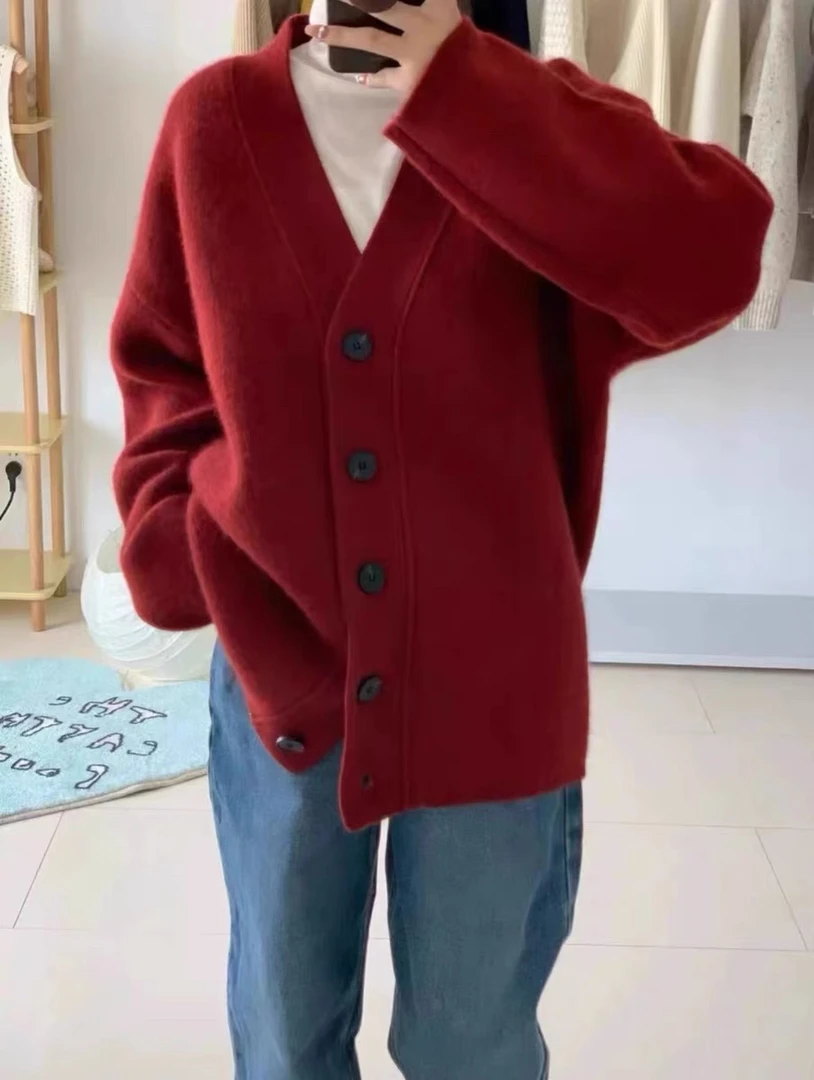 红色v领毛衣外套女秋冬新款宽松慵懒风加厚针织开衫上衣6146