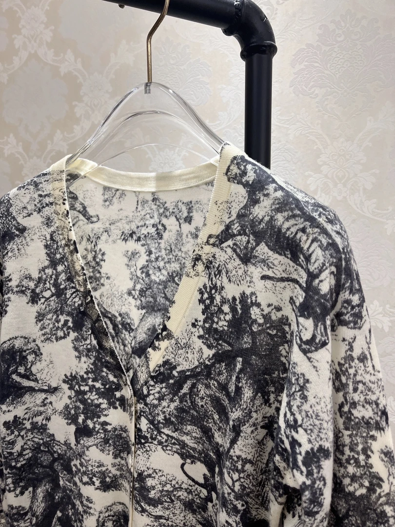 轻柔舒适薄外套V领水墨印花细7176针织开衫