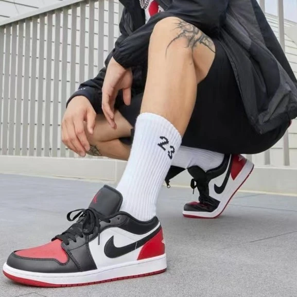 NIKE/耐克AIR JORDAN 1黑红脚趾低帮男款运动滑板鞋 553558161#HN