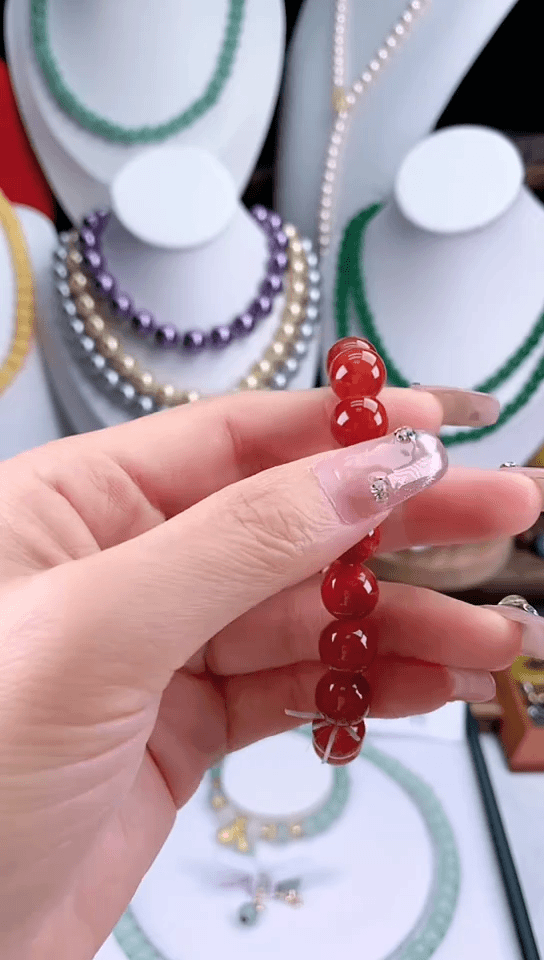 【闪购商品】石英质玉手镯合金龙陵凤血10mm