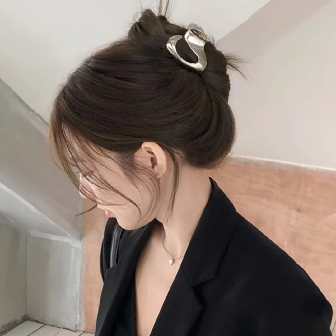 非金属发饰 2023新款女银色鲨鱼夹发抓高端发夹女后脑勺头饰抓夹