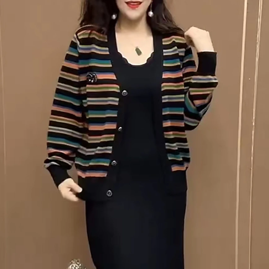 春秋款长袖纽扣开衫针织衫2025新款百搭减龄七彩条纹宽松显瘦衬衫