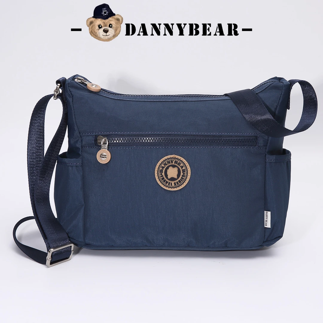 丹尼熊24新百搭时尚防水休闲包轻便单肩斜挎包包DMB2828012-051L