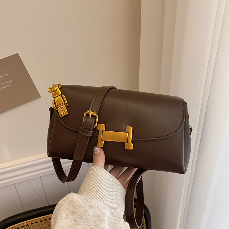 2024百搭时尚简约单肩斜挎分层潮流女士秋季爆款耐磨材质洋气包包