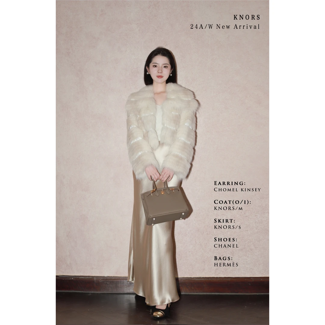 KNORS 皮｜100狐狸毛冬季显瘦圆领秋冬年轻款外套