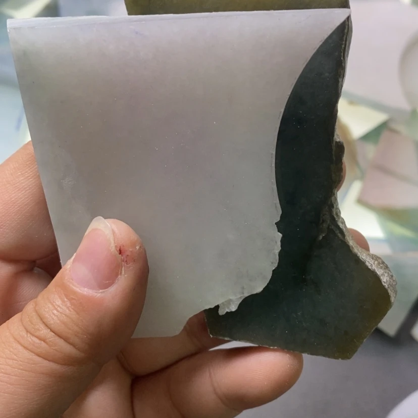 【闪购商品】翡翠挂件未镶嵌感**容