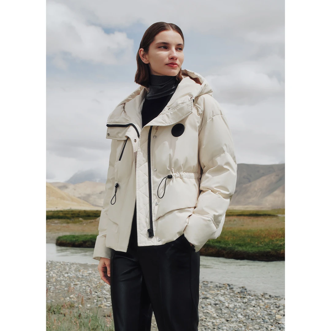 【曼德诗】保暖收腰羽绒服2023秋冬拉链连帽外套MC427309373