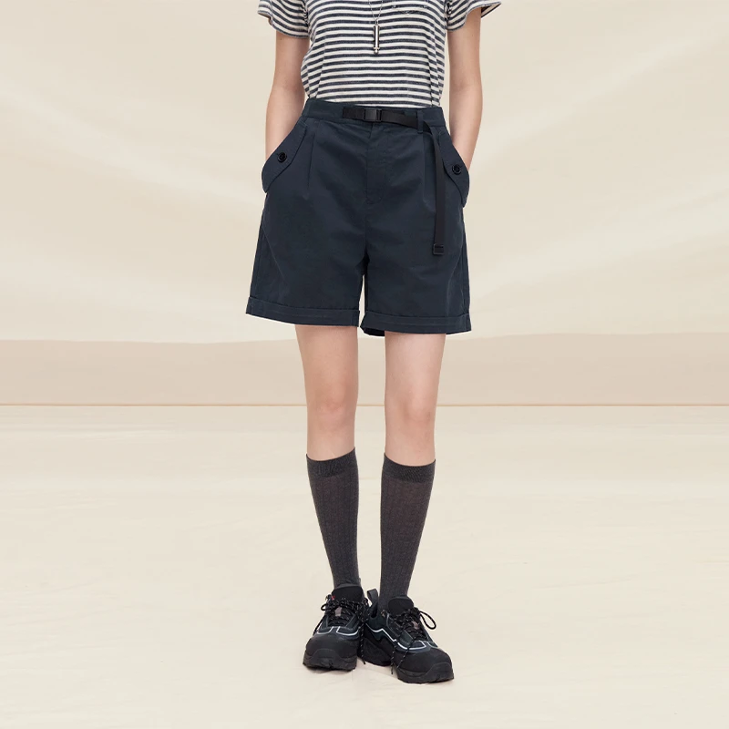 透气速干 半圆2025新款夏季品牌轻户外休闲短裤女水洗D24204173