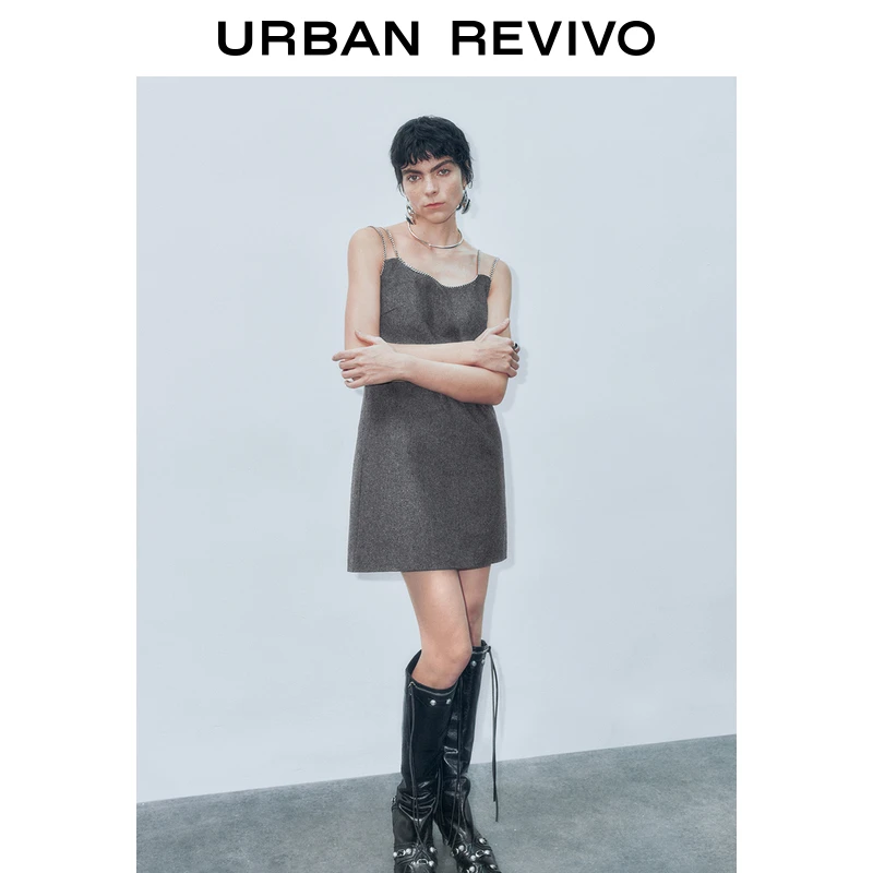 UR2024冬季新款女装高街甜酷链条肩带短款连衣裙UWJ740081