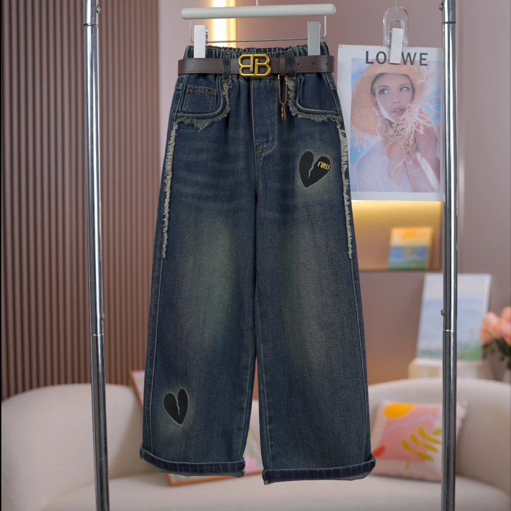 女童爱心刺绣阔腿裤2024秋季新款中大童时尚儿童宽松百搭牛仔裤子