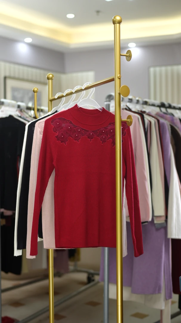 米娅 春季新款气质百搭上档次针织衫保暖长袖内搭打底衫女 DY5075