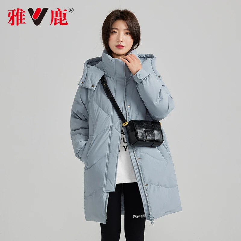 雅鹿冬季新款90白鸭绒连帽外套户外休闲中长款羽绒服时尚运动女士