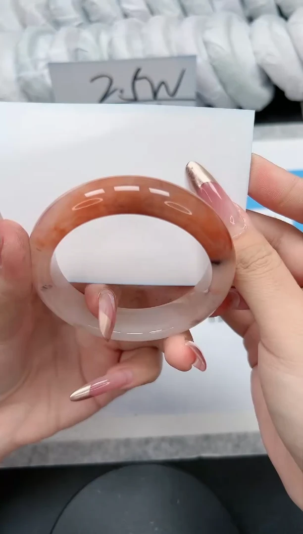 【闪购商品】石英质玉手镯未镶嵌202/56桃花