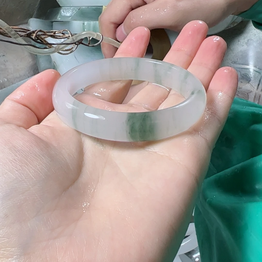 【闪购商品】石英质玉手镯未镶嵌叶****蛙加工定制56