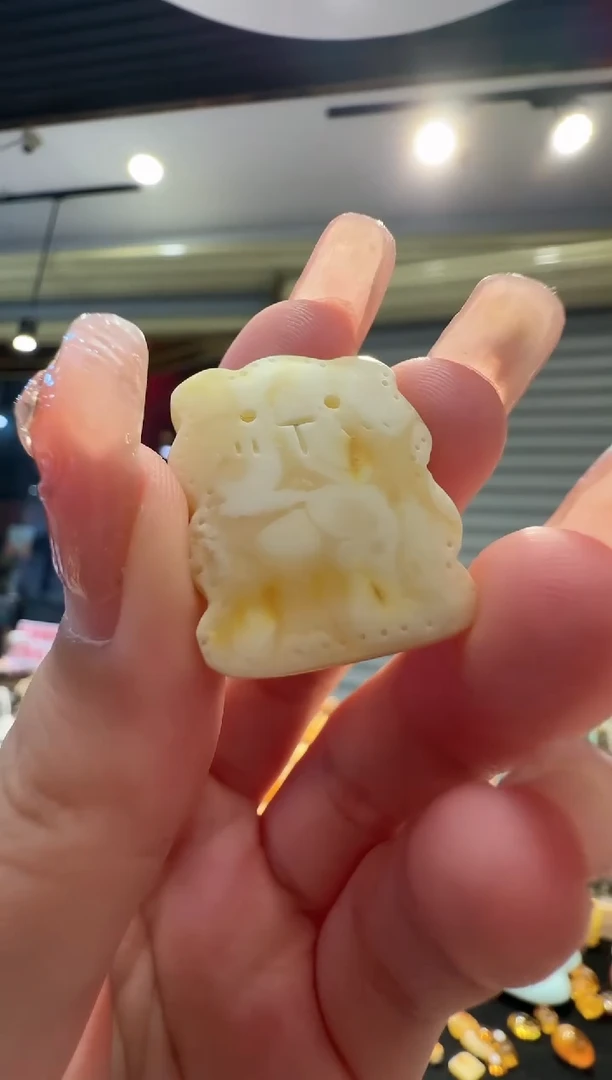 【闪购商品】琥珀珠宝奇石未镶嵌142