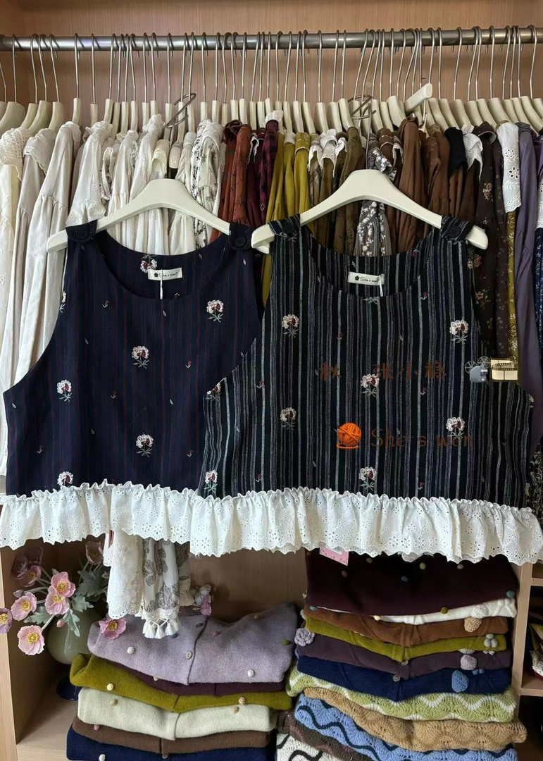 ZXW（9997）绣花背心