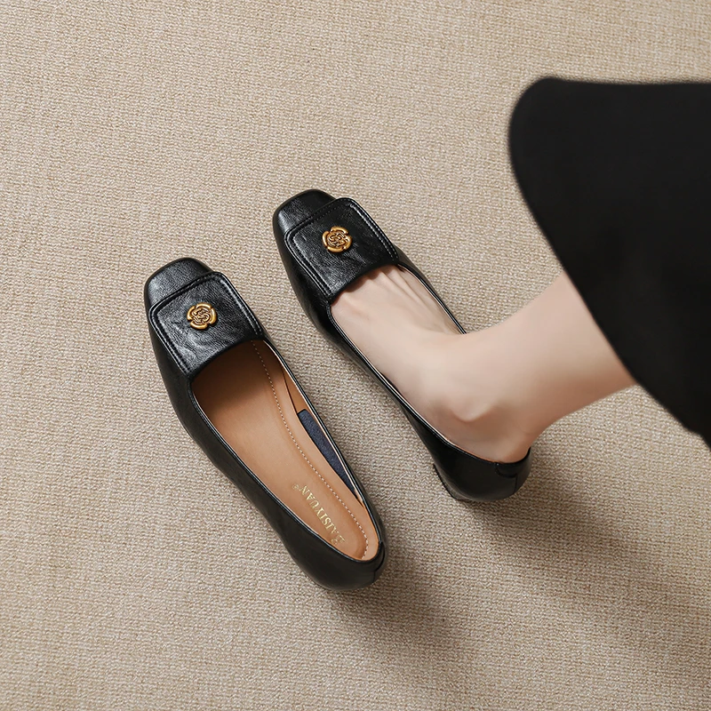 春季新款粗跟方头单鞋真皮软底气质复古浅口奶奶鞋平底百搭舒适