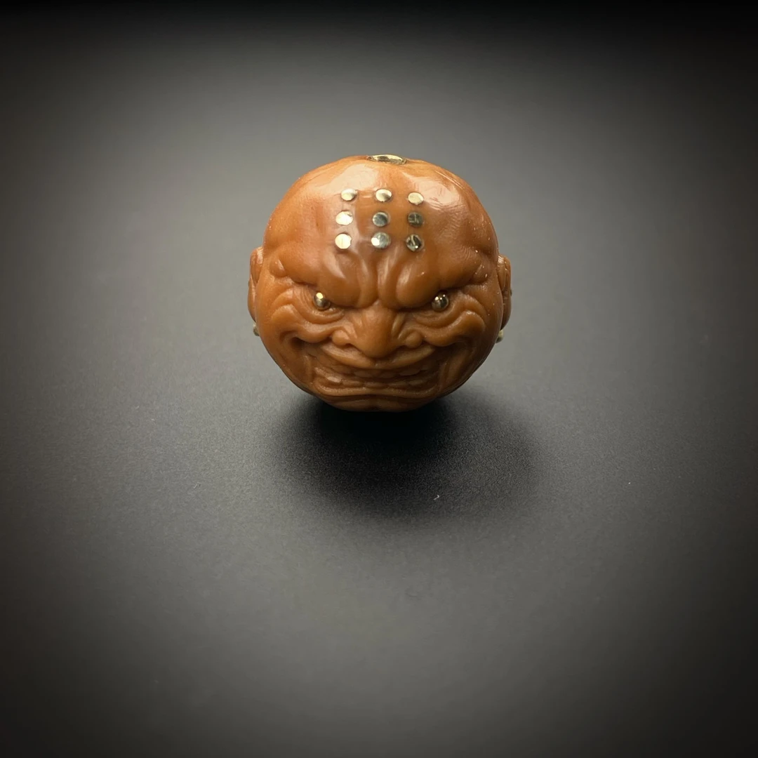 『戒疤恶僧』猴头雕刻配饰单颗铜镶嵌礼物配饰 顶珠 挂件