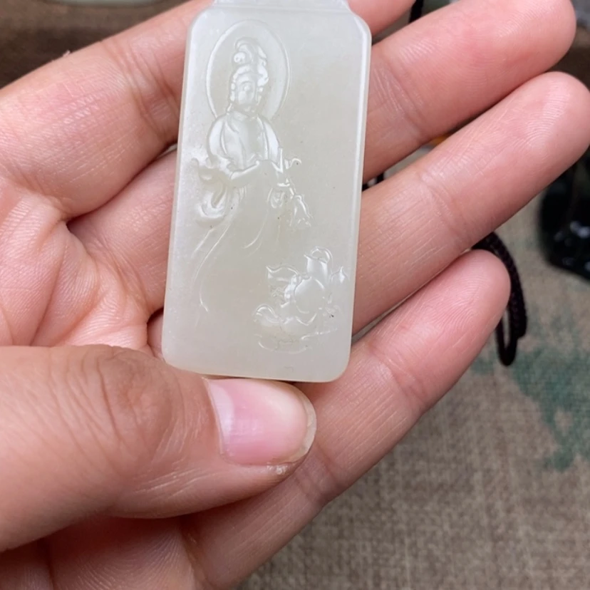 【闪购商品】和田玉(糖玉)颈饰未镶嵌