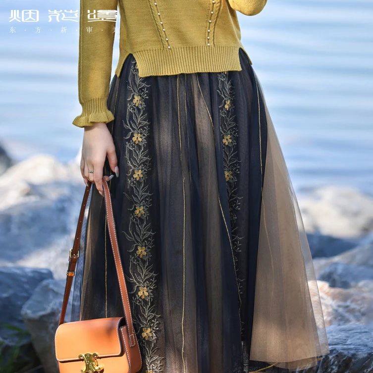 半身裙 2024春季文艺复古气质百搭重工时尚国风绣花A摆裙 浩宸