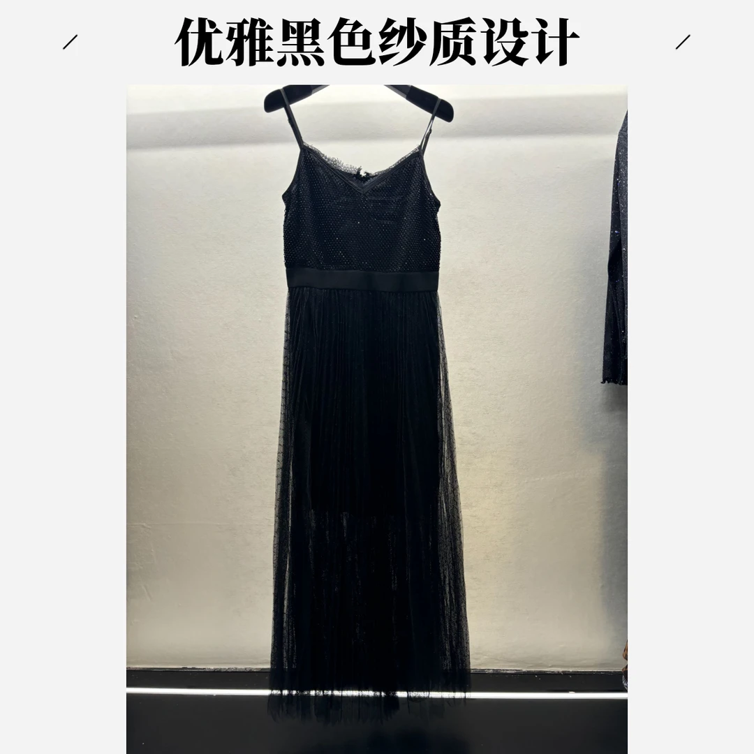 2024秋季新款吊带连衣裙蕾丝显瘦气质轻奢时尚女士女士长款