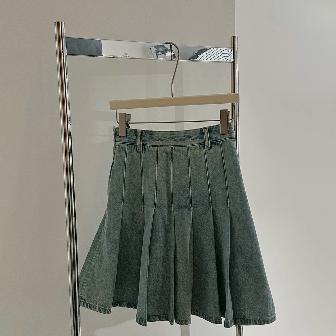 【塔鹿蕾】2023年鹿定制新款时尚百褶牛仔半裙短裙6002