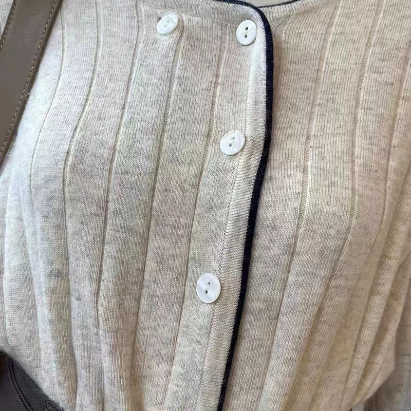 小众秋冬女毛衣针织开衫外套时尚百搭针织衫