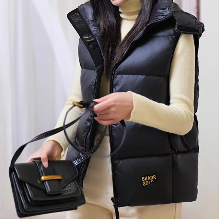 黑金马甲可拆卸帽子