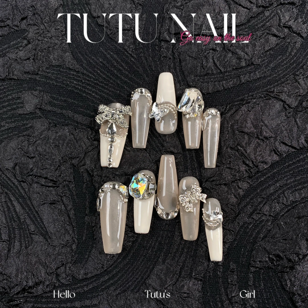 【粉头盔】TUTU NAIL手工穿戴甲可拆卸美甲重工奢华长T粉裸色法式