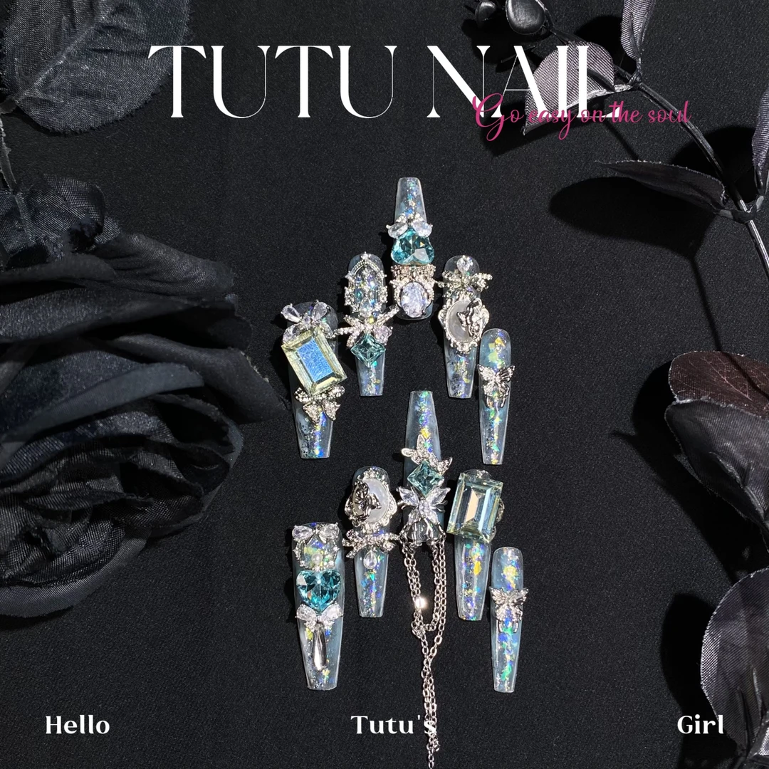 【水瓶座2.0】TUTU NAIL手工穿戴秋冬显白美甲长款绿蓝偏光链条星座