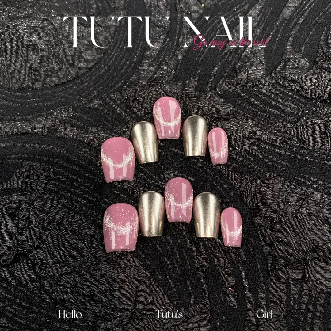 【冰雪少女】TUTU NAIL手工穿戴甲可拆卸美甲重工奢华短甲金粉猫眼
