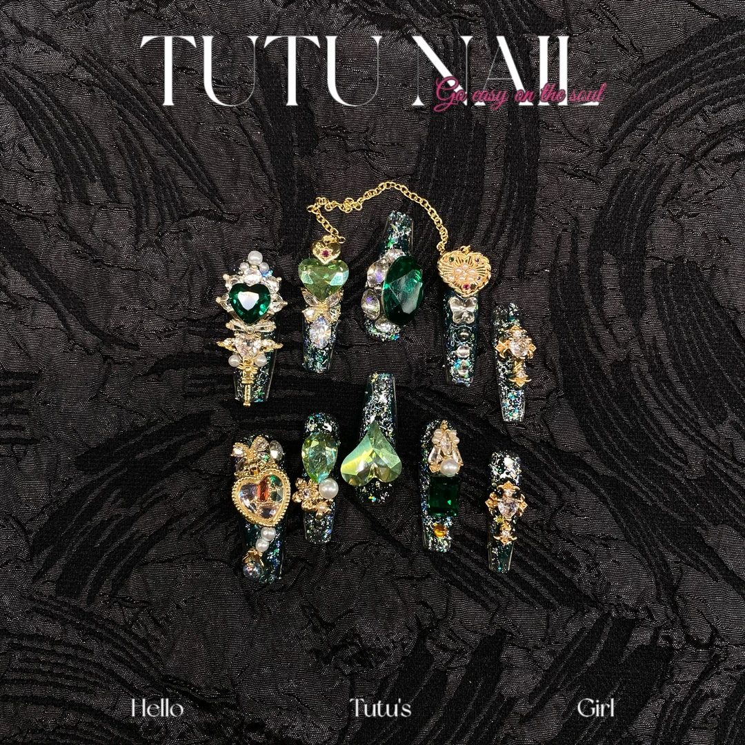 【潘多拉】TUTU NAIL手工穿戴甲可拆卸美甲重工赠品婚甲祖母绿魔