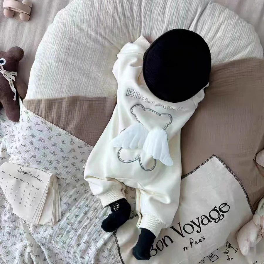 婴儿春秋新款外出服男女宝宝外穿连体衣新生儿哈衣可爱长袖爬爬服