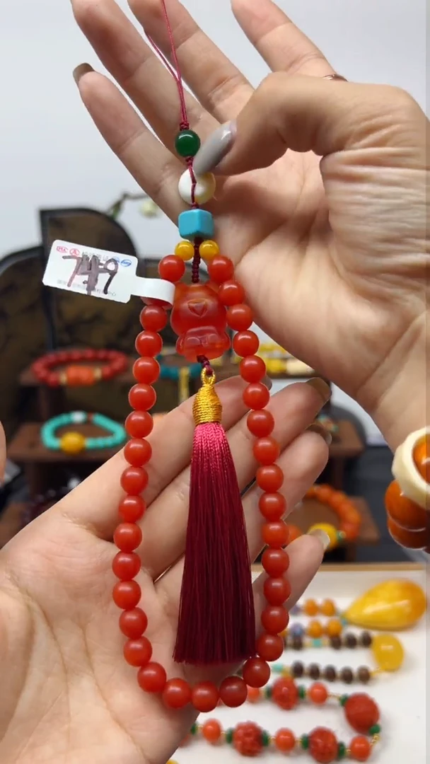 【闪购商品】蜜蜡颈饰未镶嵌手机挂T49