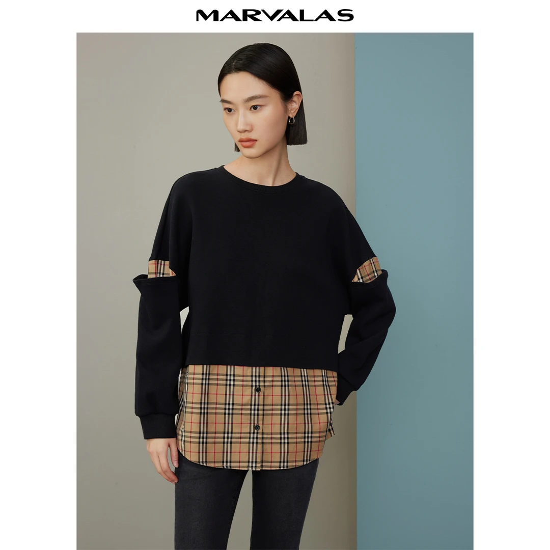 【曼德诗】精致假两件卫衣女春季时尚拼色百搭长袖上衣M317300470