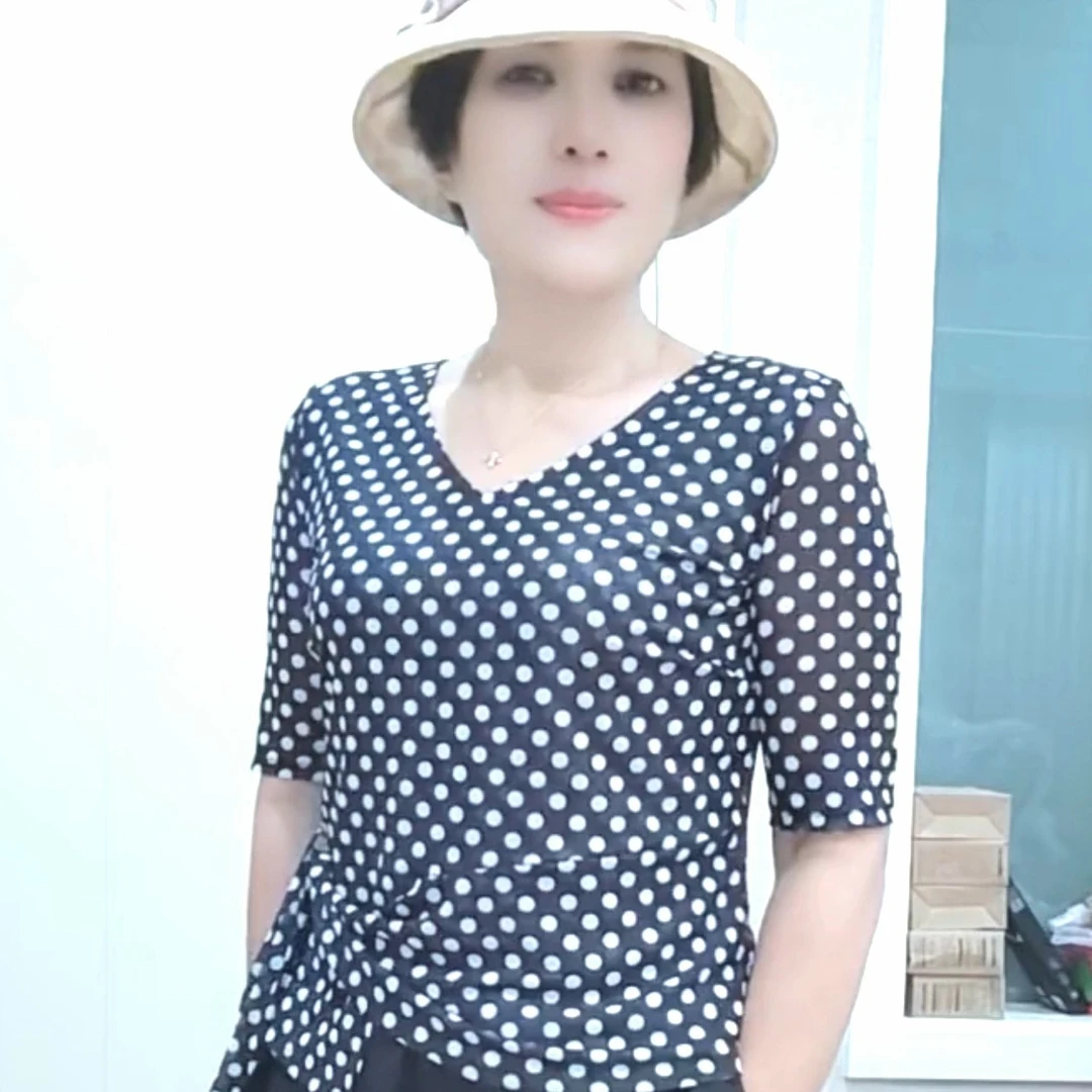 苏州七海雅桐服装有限公司   波点显瘦双层纱  女士