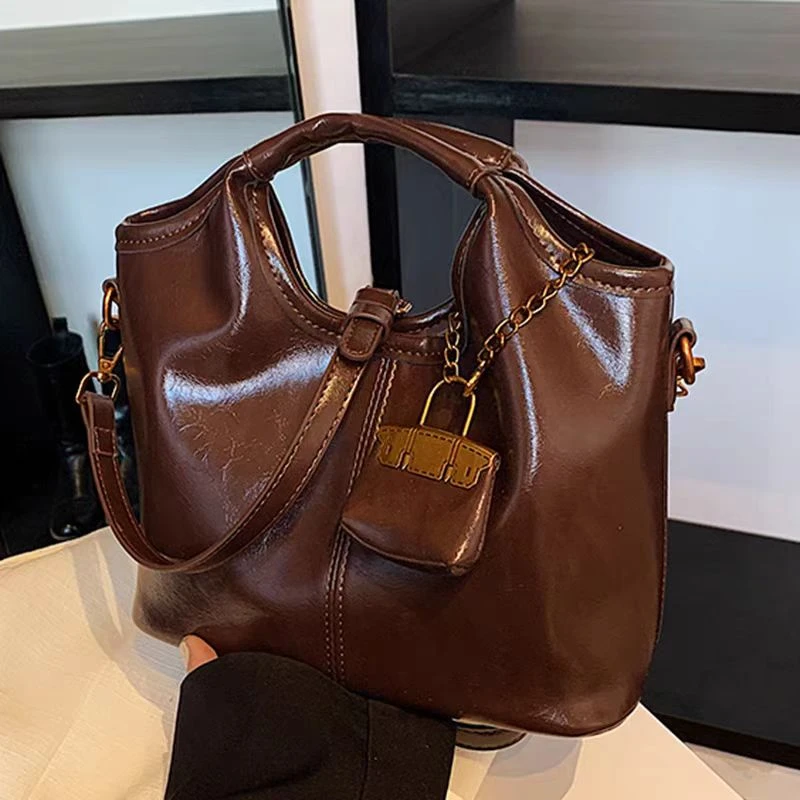 《宠粉福利》时尚爆款女士包包百搭潮流斜跨手提单肩包3320