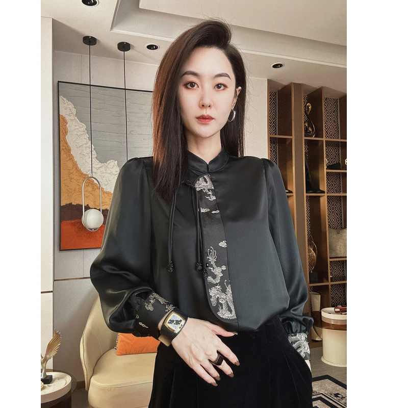 【点彩星光】慕兰繁浮复古气质盘扣提花立领缎面衬衫ML-2312508