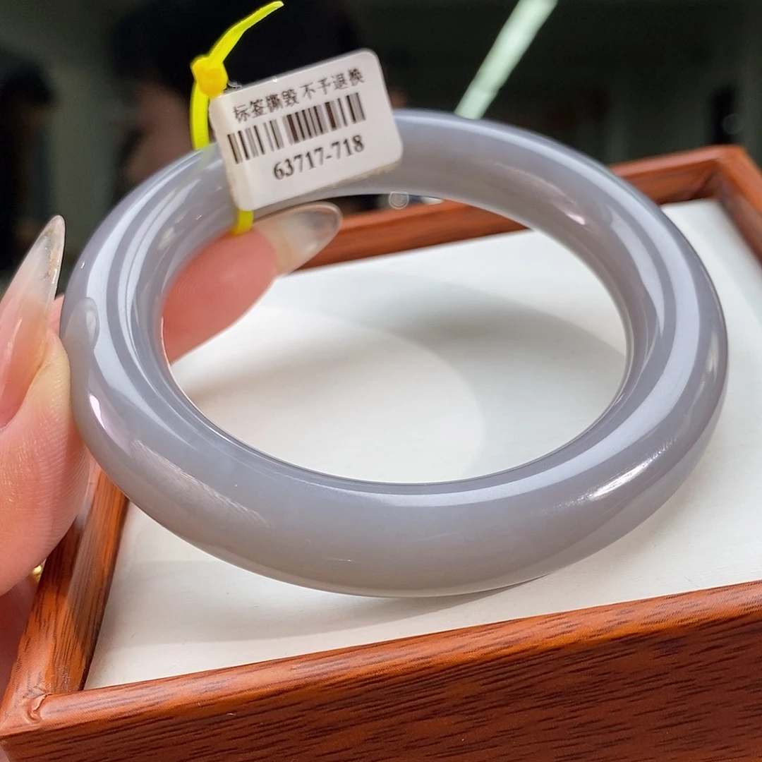 和田玉手镯未镶嵌56.57